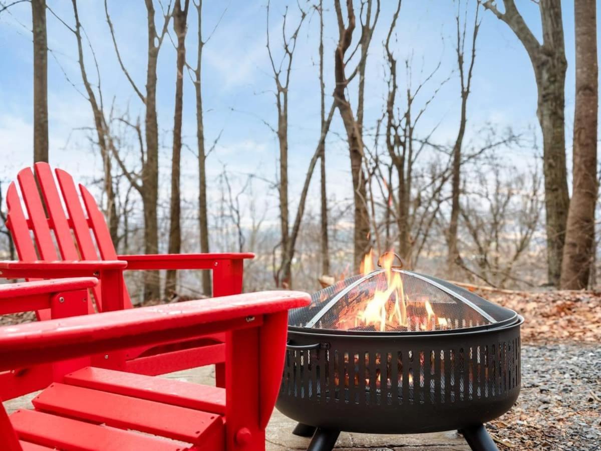 Modern Mountain Cottage W Hot Tub, Fire Pit, Wifi Inwood Esterno foto